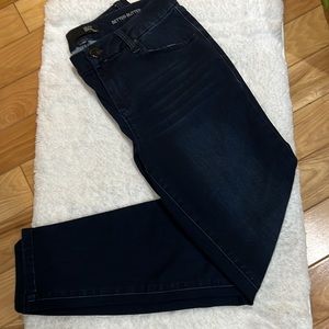 NWOT. Never worn. Very very comfy . Better butter 6petite /28 petite jeans .
